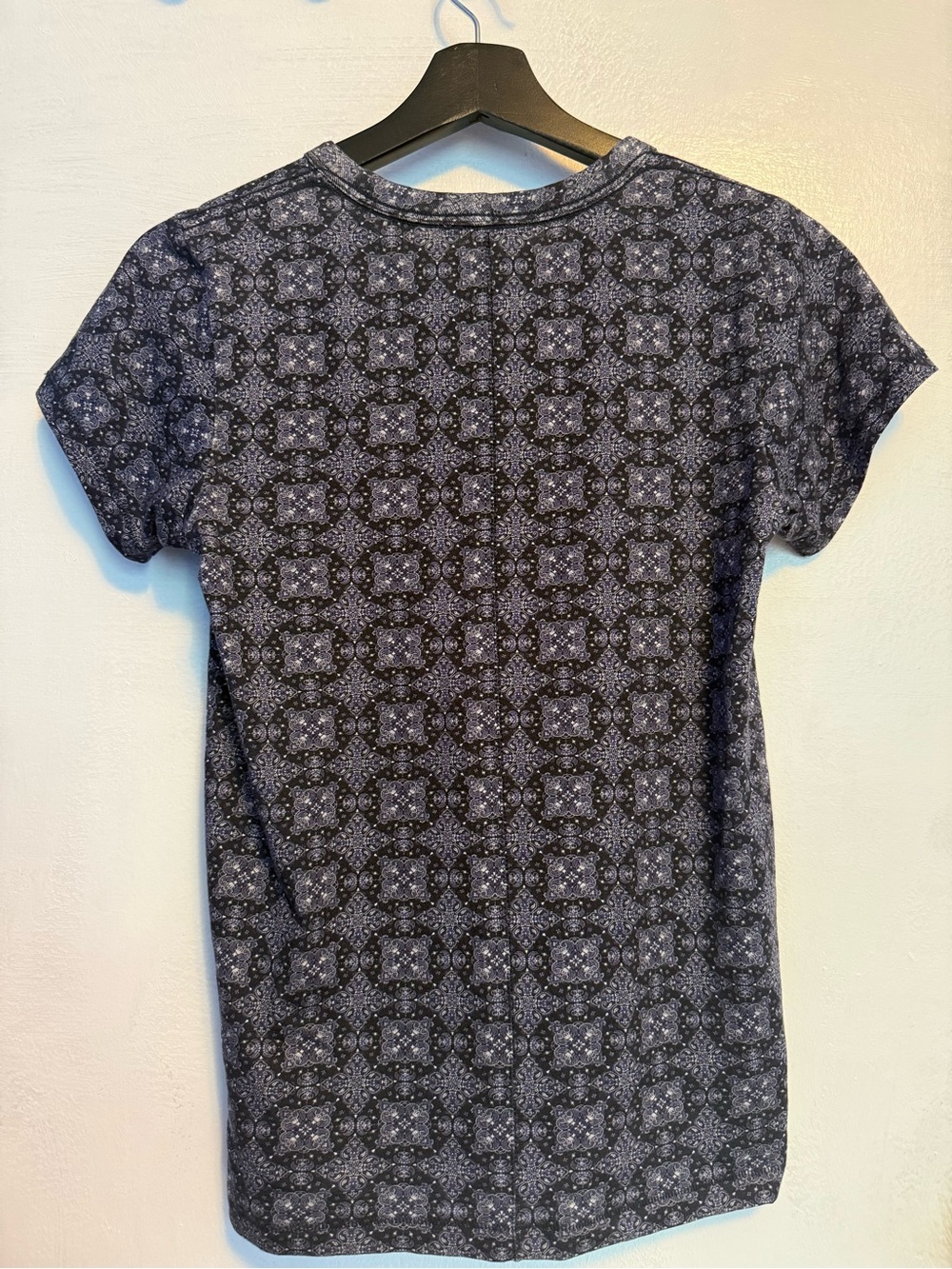 Rag & Bone Allover Angle Paisley Tee in Midnight - Picture 4 of 14